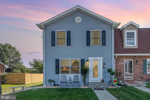 1891 Douglas Dr, Carlisle, PA 17013