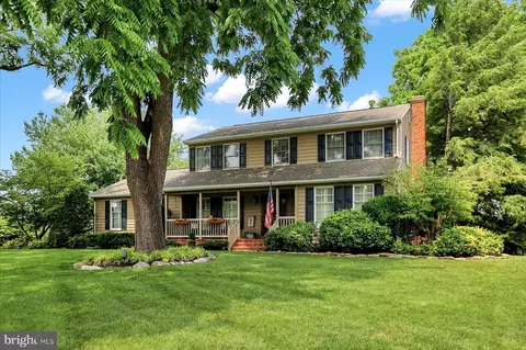 1117 Sherwood Dr, Carlisle, PA 17013