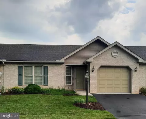 32 Mel Ron Ct, Carlisle, PA 17015