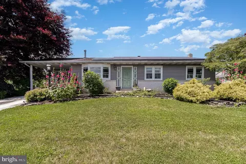 324 W Lisburn Rd, Mechanicsburg, PA 17055
