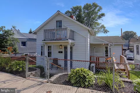 1119 3rd St, Enola, PA 17025