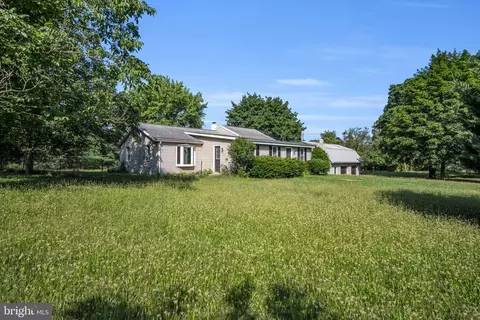 430 Longs Gap Rd, Carlisle, PA 17013