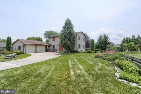 702 E Coover St, Mechanicsburg, PA 17055