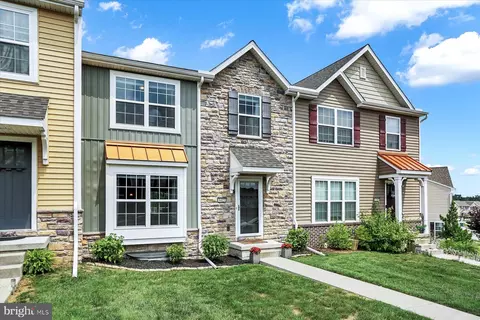 4415 Wild Orchid Ln, Enola, PA 17025