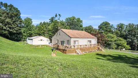 112 Millers Gap Rd, Enola, PA 17025