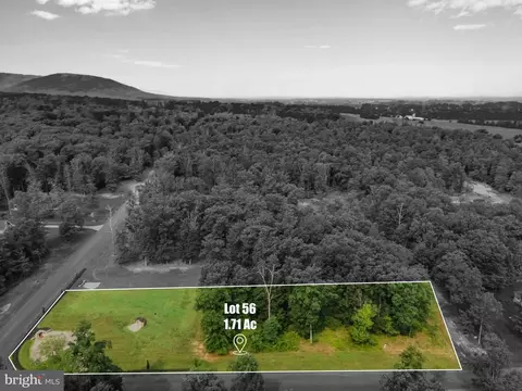 56 Barnitz Woods Drive, Mount Holly Springs, PA 17065