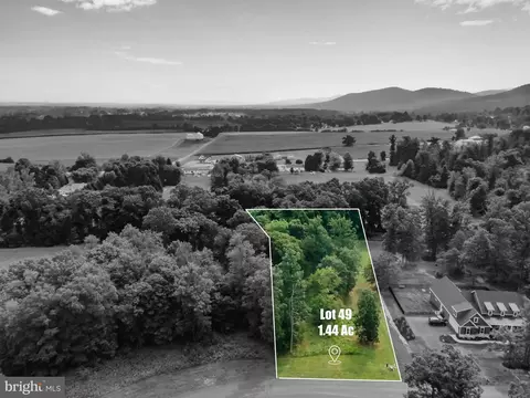 49 Red Oak Lane, Mount Holly Springs, PA 17065