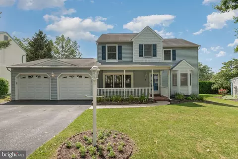 7 Abbey Ln, Camp Hill, PA 17011