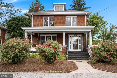 528 S Hanover St, Carlisle, PA 17013