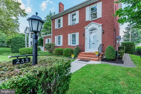 235 N 25th St, Camp Hill, PA 17011