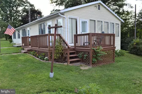 335 Gameland Rd, Newville, PA 17241