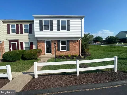 786 Allenview Dr, Mechanicsburg, PA 17055