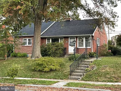 2124 Chestnut St, Camp Hill, PA 17011