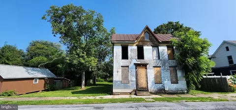 336 W Allen St, Mechanicsburg, PA 17055