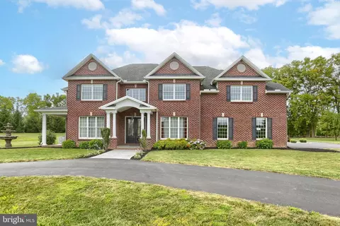 5 Antietam Ct, Mechanicsburg, PA 17050