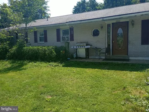 1860 Hunter Dr, Mechanicsburg, PA 17050