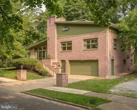 2906 Harvard Ave, Camp Hill, PA 17011