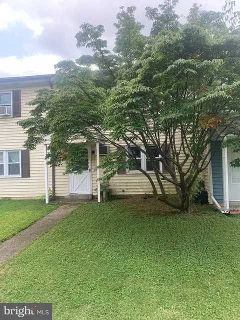 6611 Salem Park Cir, Mechanicsburg, PA 17050
