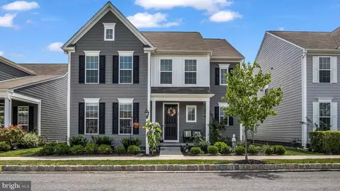 50 Meadow Creek Ln, Mechanicsburg, PA 17050