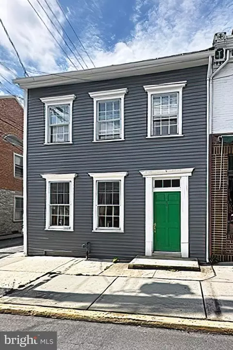 128 S Hanover St, Carlisle, PA 17013