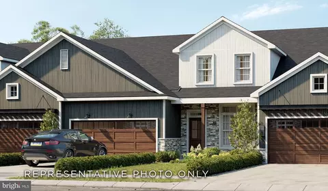 740 Aurora Dr #394, Mechanicsburg, PA 17055