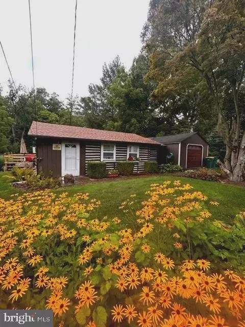 4485 Panza Dr, Mechanicsburg, PA 17050
