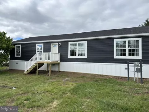 1 Heather Dr, Carlisle, PA 17013