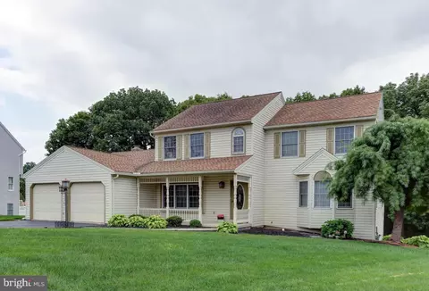 21 Windsor Way, Camp Hill, PA 17011