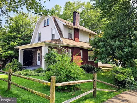 1710 Maple St, New Cumberland, PA 17070