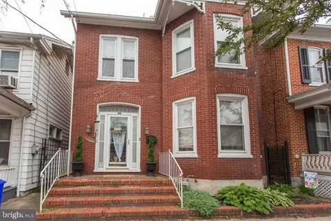 234 E King St, Shippensburg, PA 17257