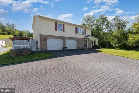 230 Wertz Run Rd, Carlisle, PA 17013