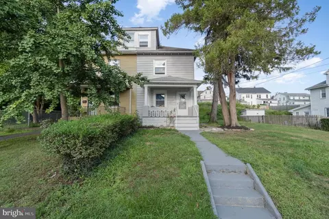 127 E Cumberland Rd, Enola, PA 17025