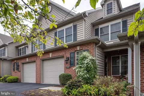 5110 Cambridge Blvd, Mechanicsburg, PA 17050