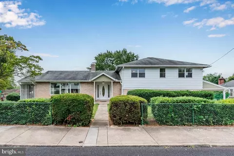 705 Gobin Dr, Carlisle, PA 17013