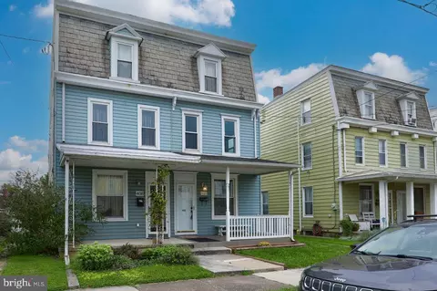 410 4th St, New Cumberland, PA 17070