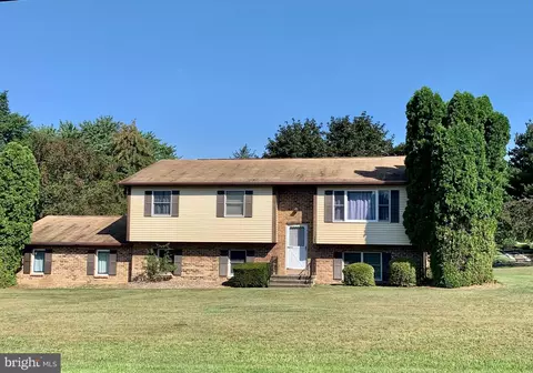 184 Ridge Hill Rd, Mechanicsburg, PA 17050