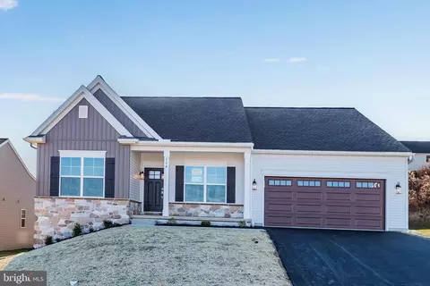 704 Summers Ct #452, Mechanicsburg, PA 17055