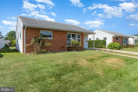1300 Strafford Rd, Camp Hill, PA 17011