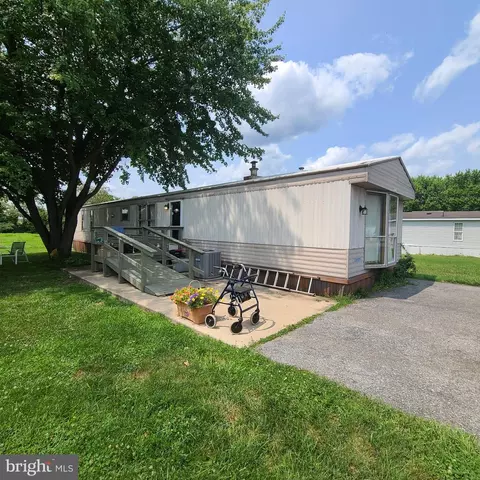 1328 Pine Rd #7, Carlisle, PA 17015