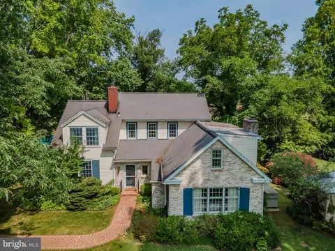 205 Heisers Ln, Carlisle, PA 17015