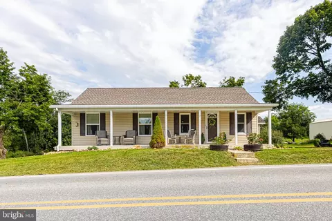7 Cleversburg Rd, Shippensburg, PA 17257