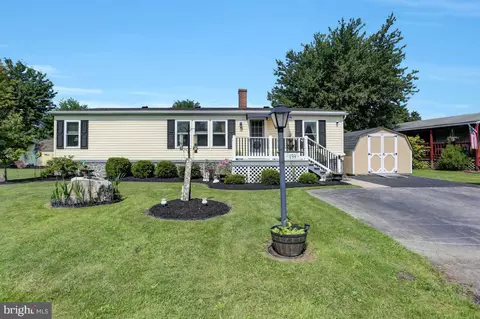 159 Rustic Dr, Shippensburg, PA 17257
