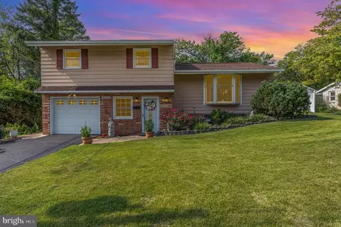 4206 Park St, Camp Hill, PA 17011