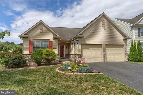 2028 Liberty Dr, Mechanicsburg, PA 17055