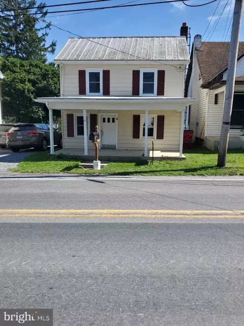 5 E Main St, Walnut Bottom, PA 17266