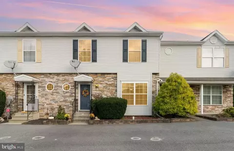 602 Westwood Dr, Enola, PA 17025