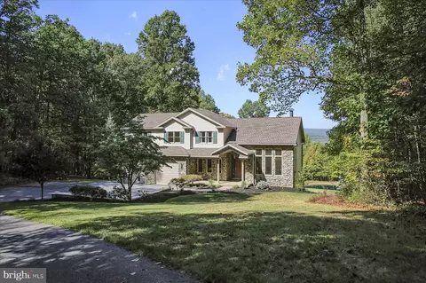 353 Whiskey Springs Rd, Dillsburg, PA 17019