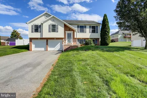 108 Mcculloch Rd, Shippensburg, PA 17257