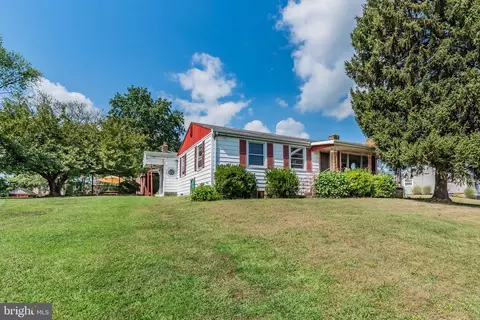 835 S Humer St, Enola, PA 17025