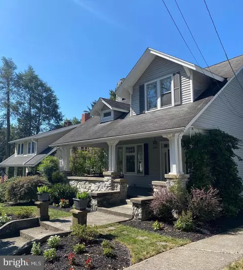 128 N 20th St, Camp Hill, PA 17011